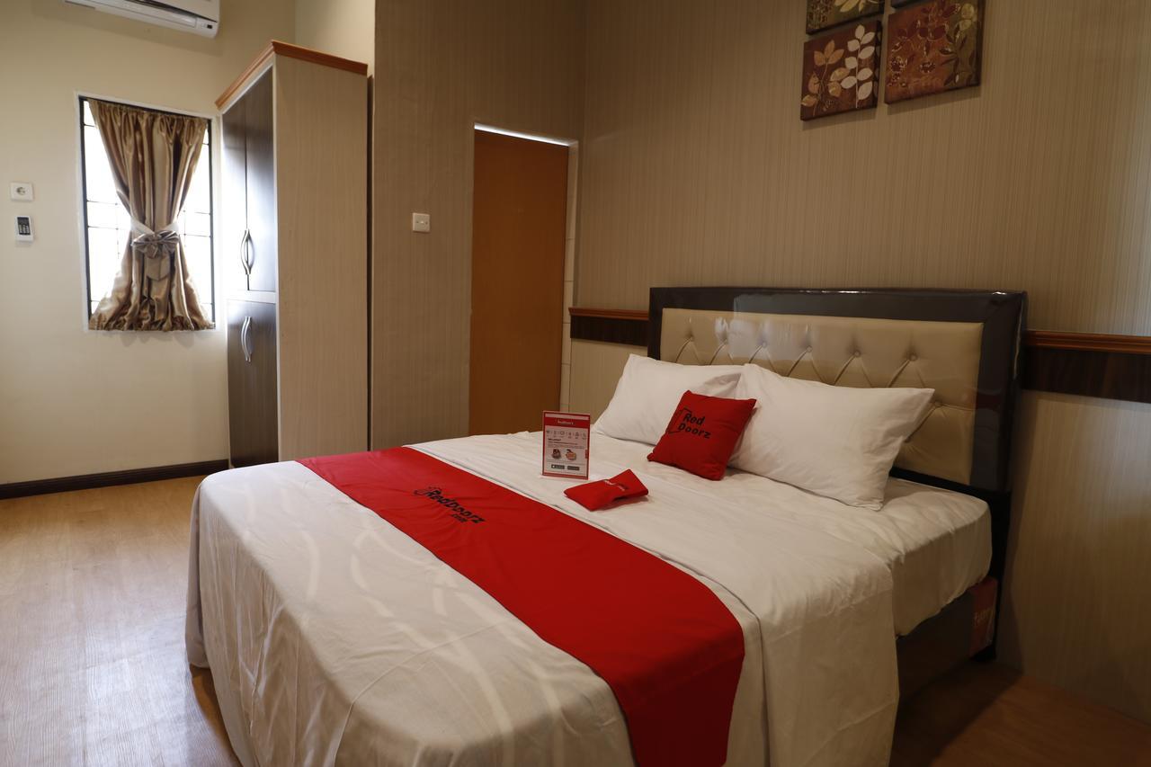 Reddoorz Plus Near Universitas Sumatera Utara Medan Extérieur photo