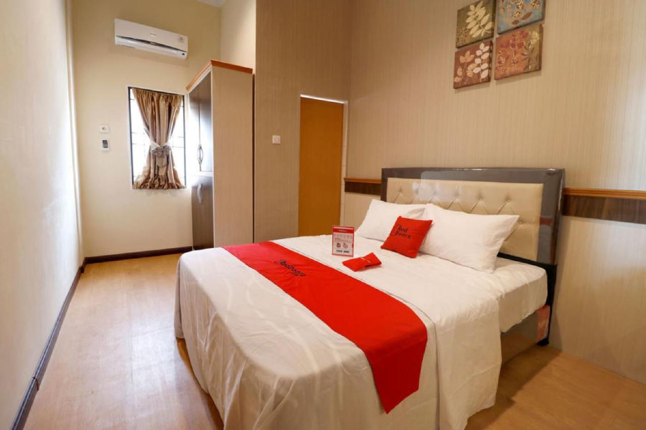 Reddoorz Plus Near Universitas Sumatera Utara Medan Extérieur photo